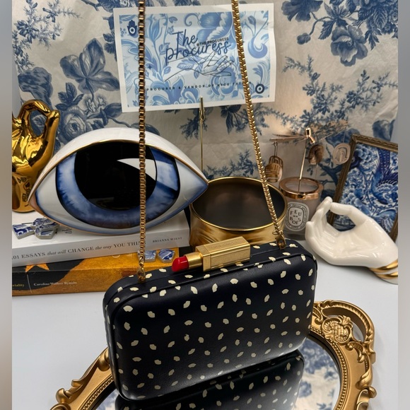 🆕 LULU GUINNESS 🧿 NWOT Carrie Box Clutch with Lipstick Fastening, Lips Print - Picture 5 of 15